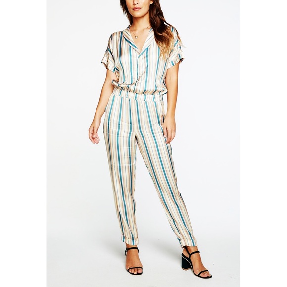 Chaser Silk S/S Rolled Slv Jumpsuit multi color - Picture 1 of 5